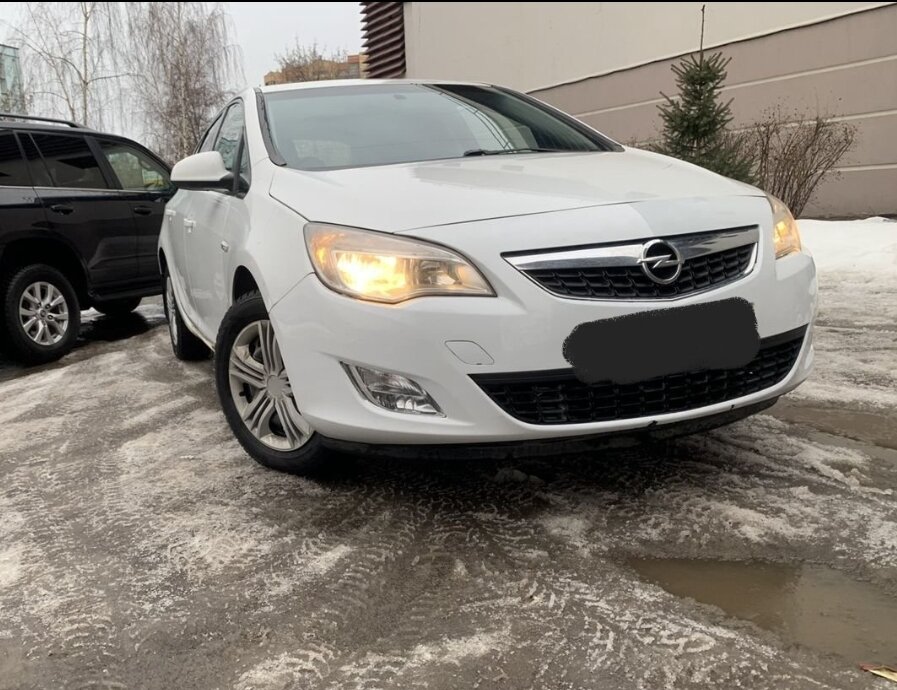 Опель Астра J