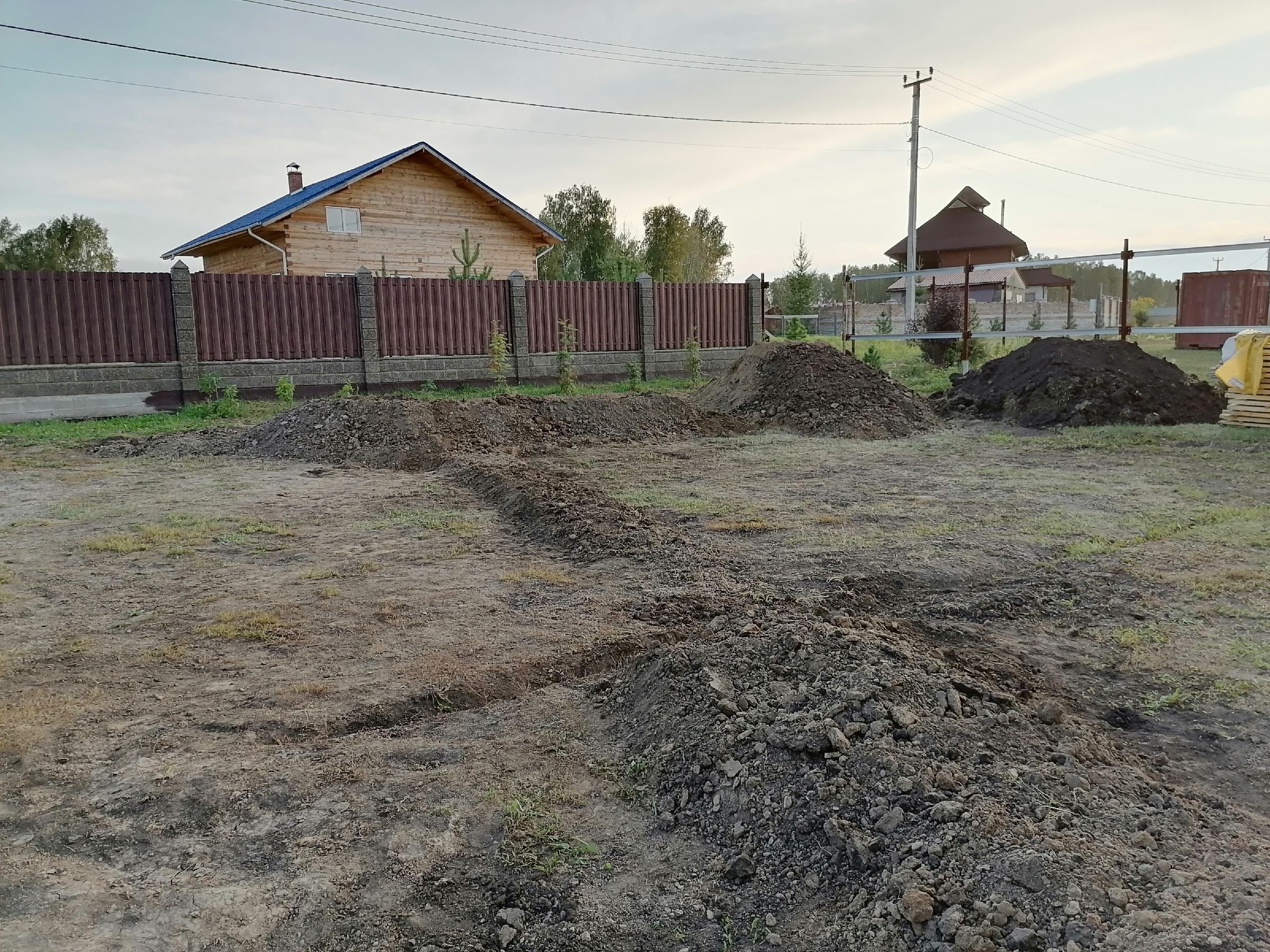 Установка колец септика без крана (с помощью экскаватора). Стоимость септика с переливом и много фотографий процесса монтажа26