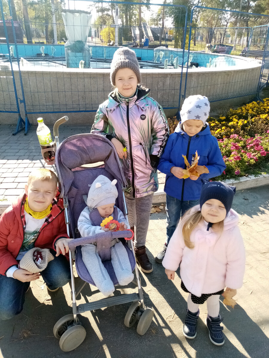 Пятеро моих зайчиков. Мой Пятачок🤗🥰