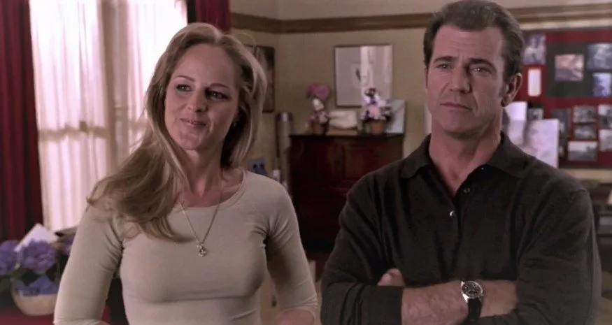 Помните такой фильм? "Чего хотят женщины" В голове героя Мэла Гибсона слышались мысли женщин и он принимал решение согласно их пожеланиям!