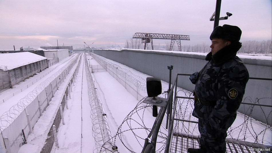 Территория особого режима. ИК-15 Нижегородская область. Часовой на вышке. Вышка в колонии. Тюрьма вышка с охранником.