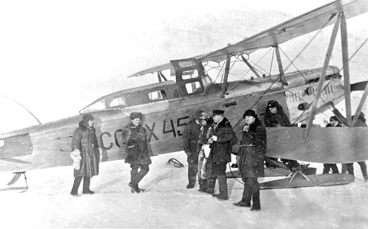 Км 5 самолет. Самолет р-5 Водопьянова. Самолет р-5 АРК-5. Самолёт Водопьянов. Арктический самолет АРК-5.