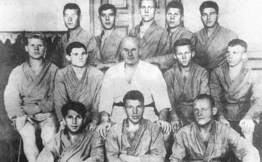 Анатолий Аркадьевич Харлампиев с учениками