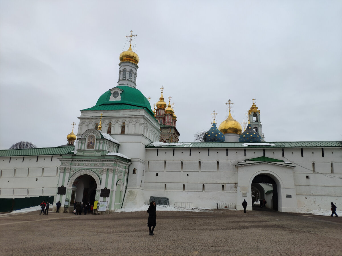 Святые ворота в Свято-Троицкую Сергиеву Лавру