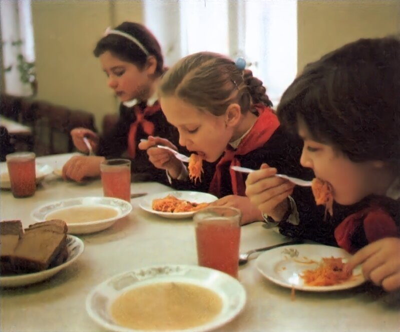 Фото из журнала «Children of the World», 1987 год. Автор снимка: Ясухико Маядзима
