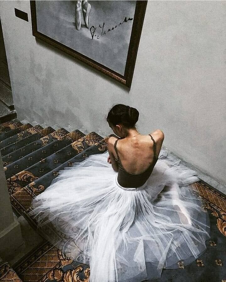 На данной фотографии изоброжена Улановская лестница, которая сыграет не малую роль в этой истории.