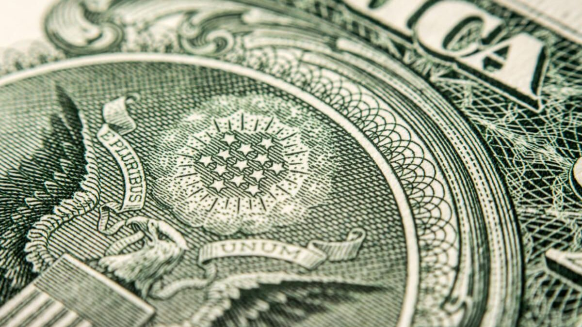 E pluribus unum. 