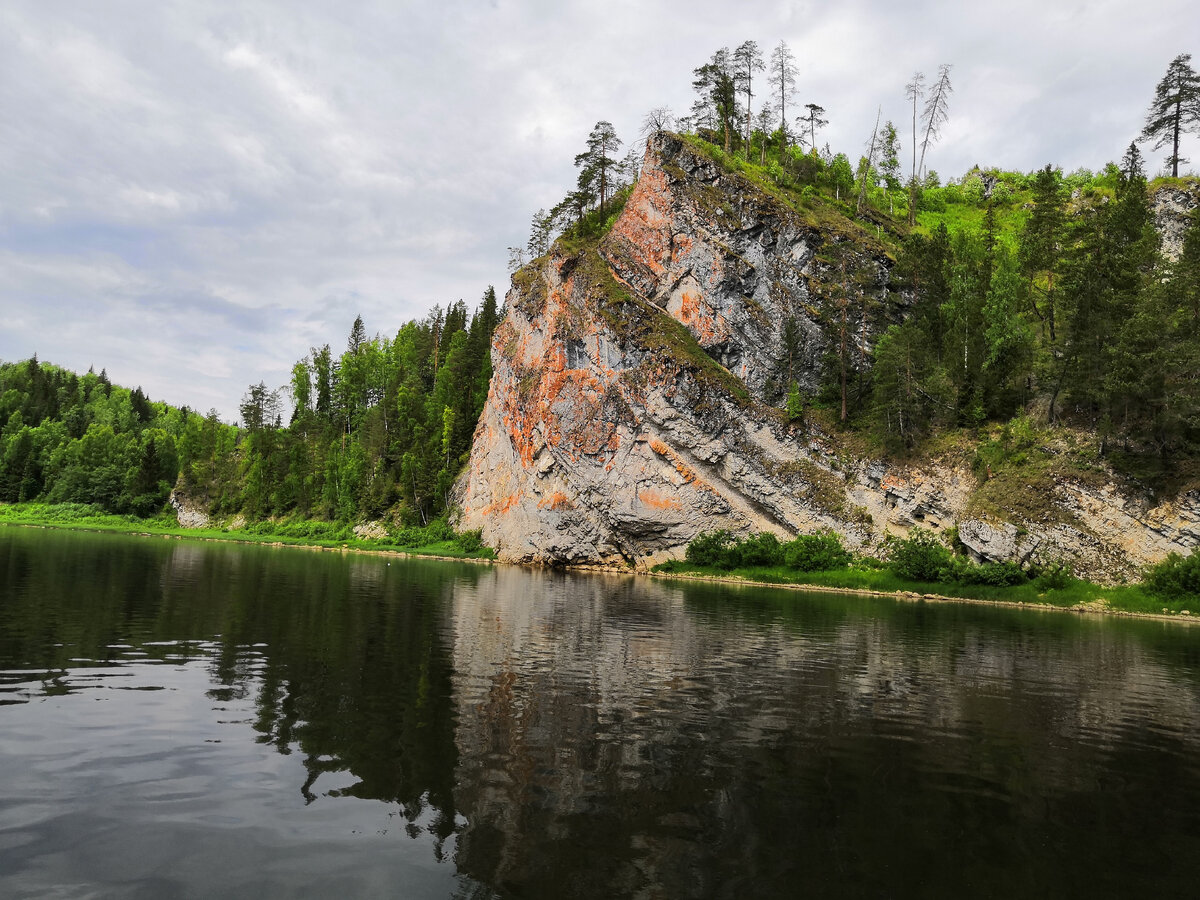 Красный камень Чусовая