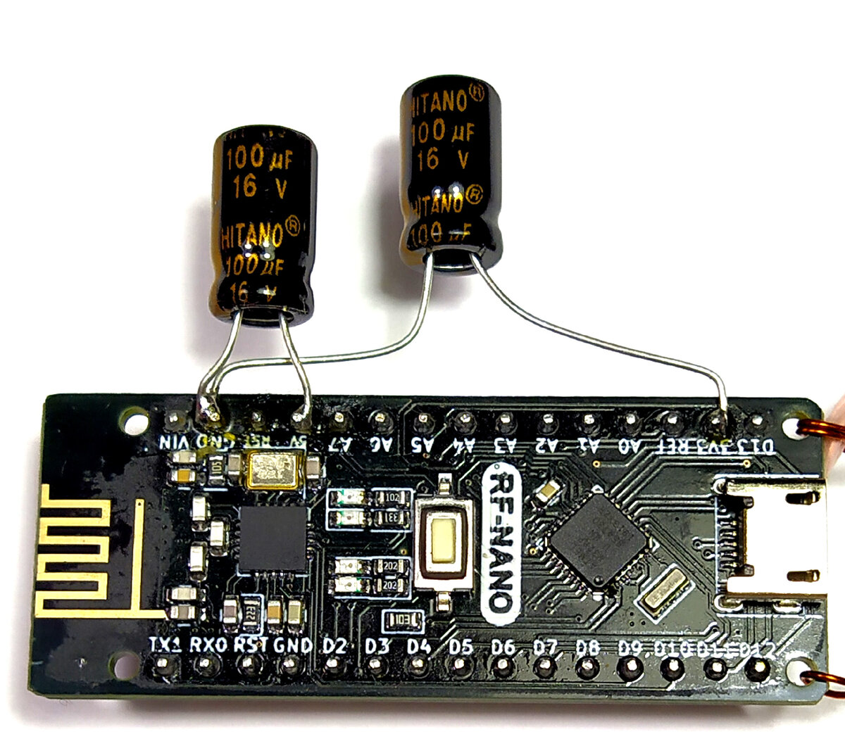 Модуль RF-NANO с установленными электролитическими конденсаторами