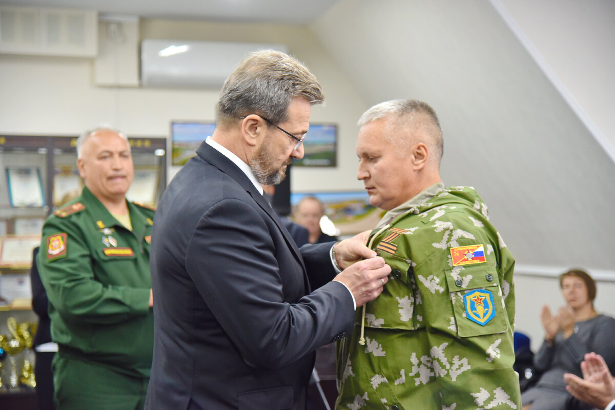 Награждаются военнослужащие. Награждение военнослужащих сво. Награждение солдата России. Награждение военнослужащих в Сирии.