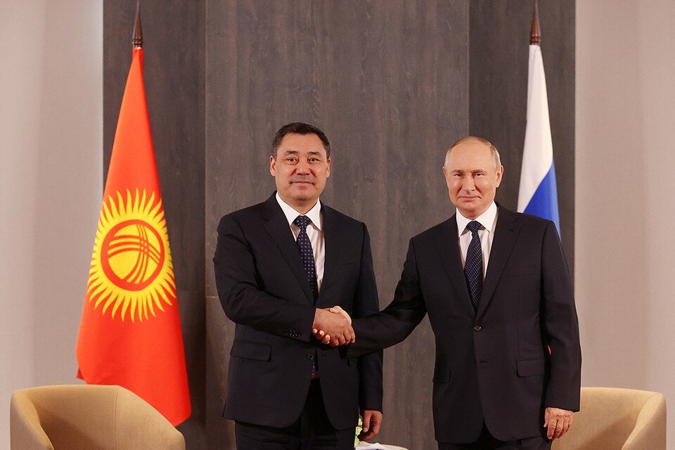     Путин встретился с киргизским лидером Садыром Жапаровым. Фото: Александр Демьянчук/ТАСС