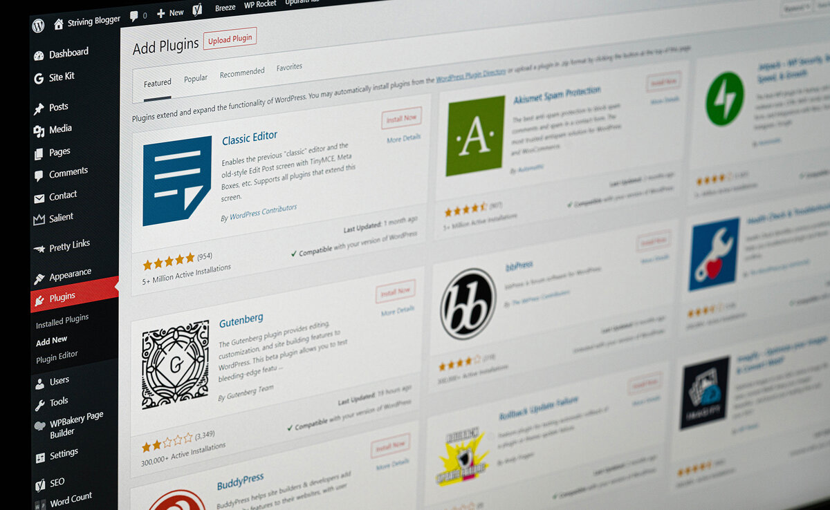 Мой сайт взломали. Расскажу, для чего хакеры ломают сайты обычных людей