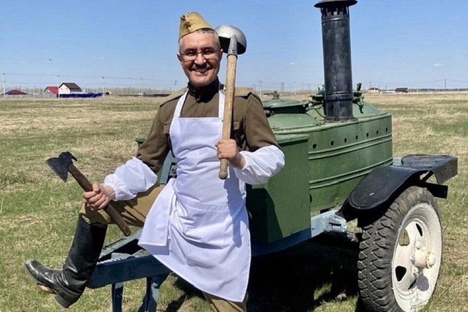     Рустам Гатин работает в ЛНР вместе со своей командой.  Из личного архива героя публикации