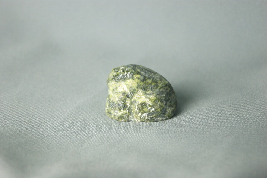 Заготовка, от неё уже отпилили всё лишние и трещиноватые участки.