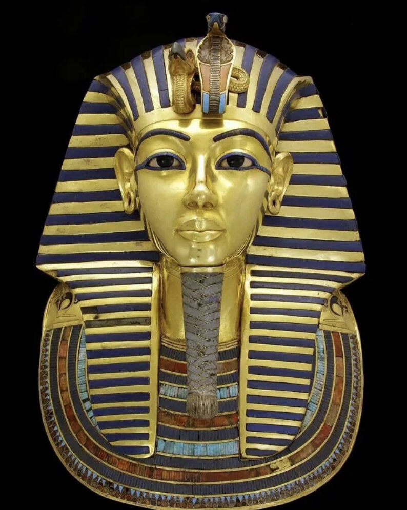 Маска Тутанхамона, 1325 год до нашей эры