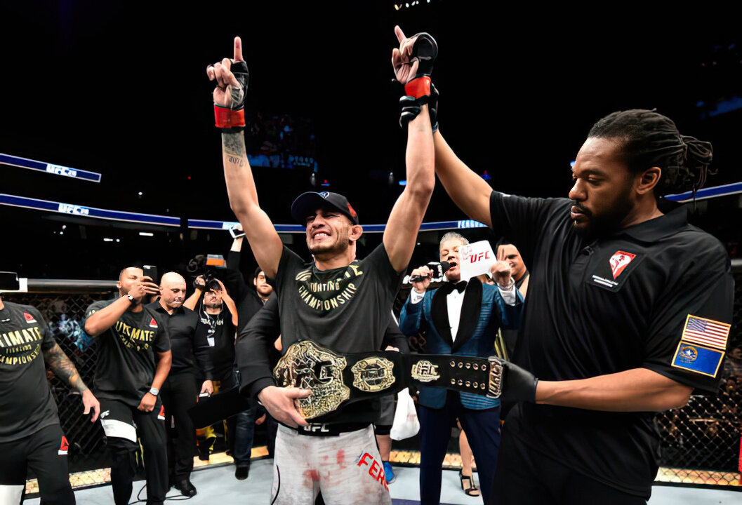 Пик карьеры Тони: серия из 12 победа в UFC, по большей части над топами и выигрыш пояса временного чемпиона. 