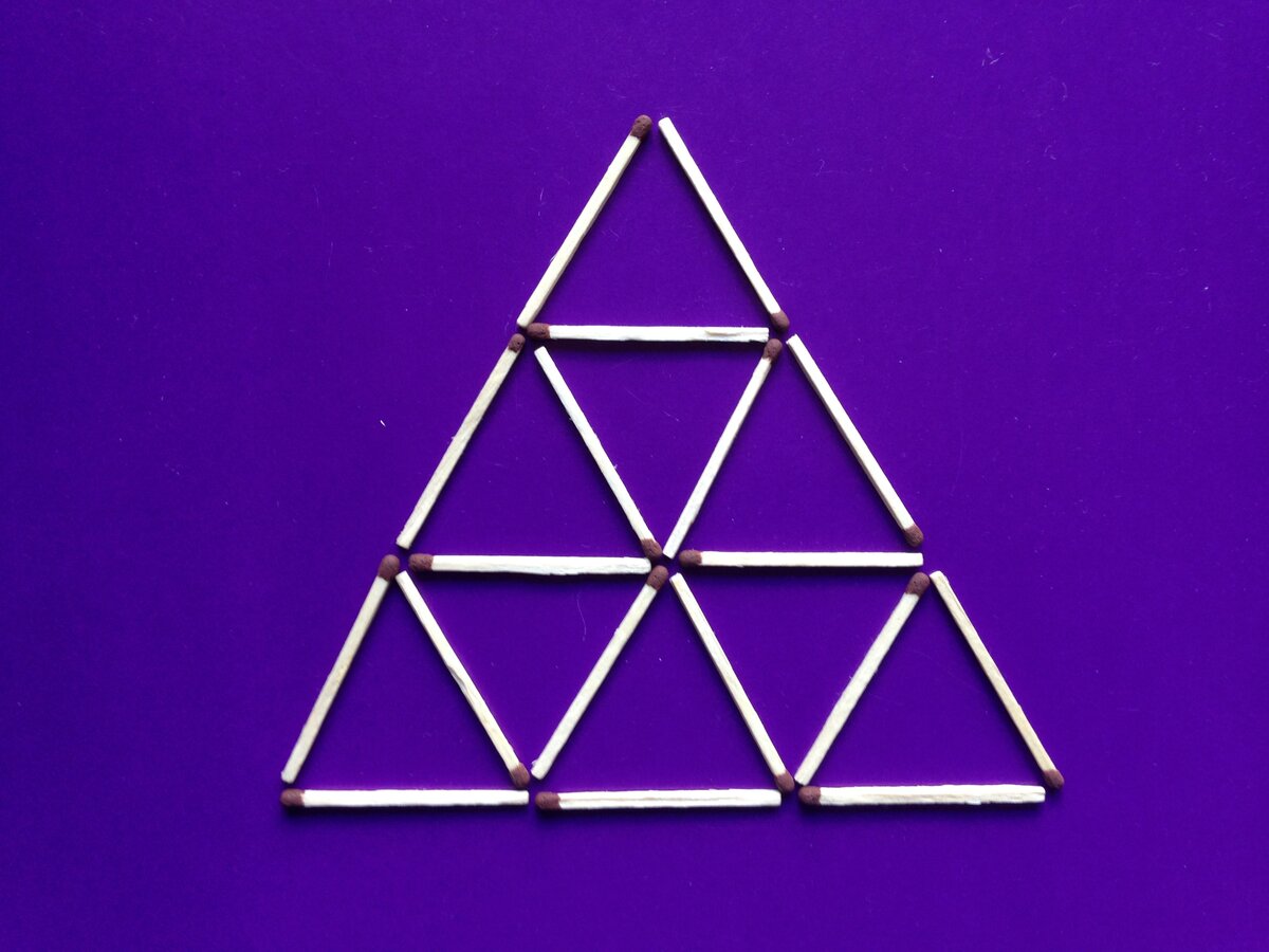 Треугольник из спичек