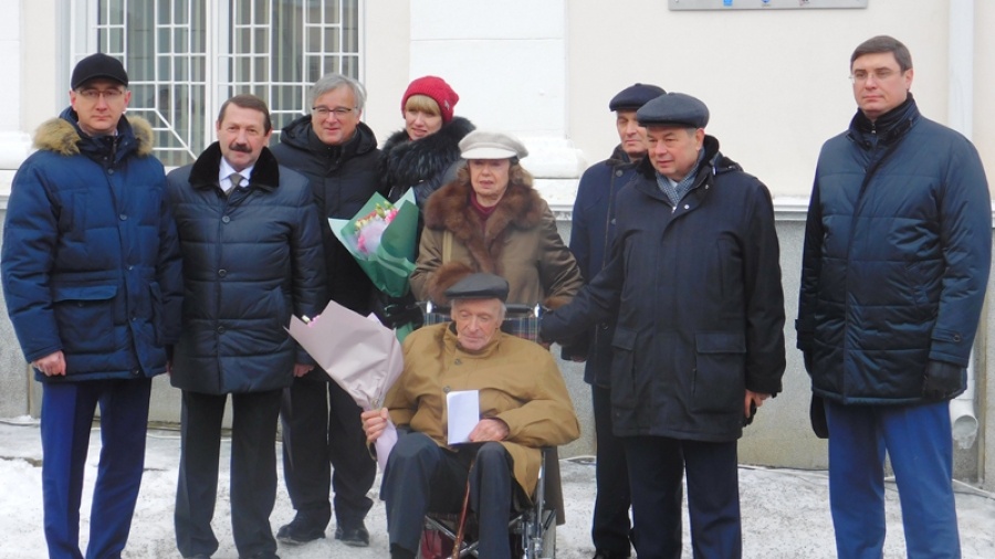 

Открытие мемориальной доски на главном корпусе ФЭИ
