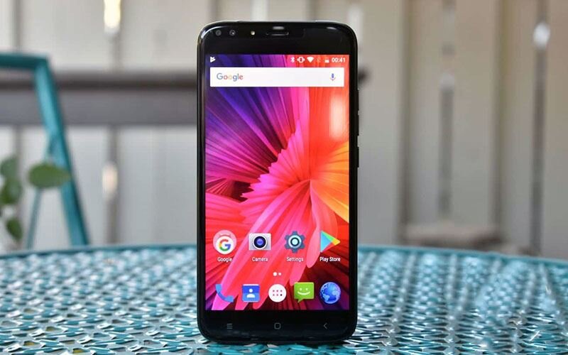OUKITEL U22 — смартфон с 4-камерами за 100$ 