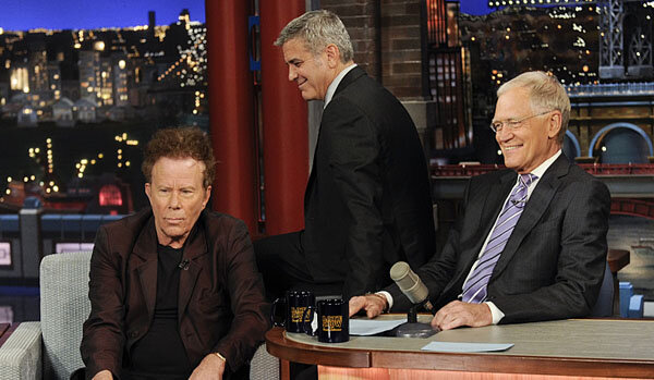 Несколько недель назад Дэвид Леттерман провел свой последний выпуск программы «Late Night With David Letterman», тем самым завершив 33-летнюю карьеру телеведущего.