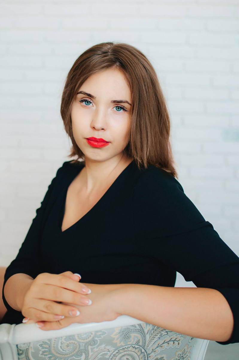 Фото с личной страницы Д. Комаровой в Facebook