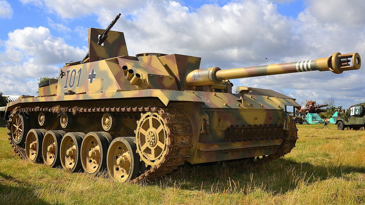 Пушки немецких танков. Штурмовое орудие STUG-III. САУ Штуг 3. Штуг-3 САУ второй мировой войны. Немецкая самоходка Штуг 3.