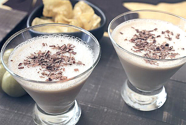 Красиво оформлены алкогольный напиток