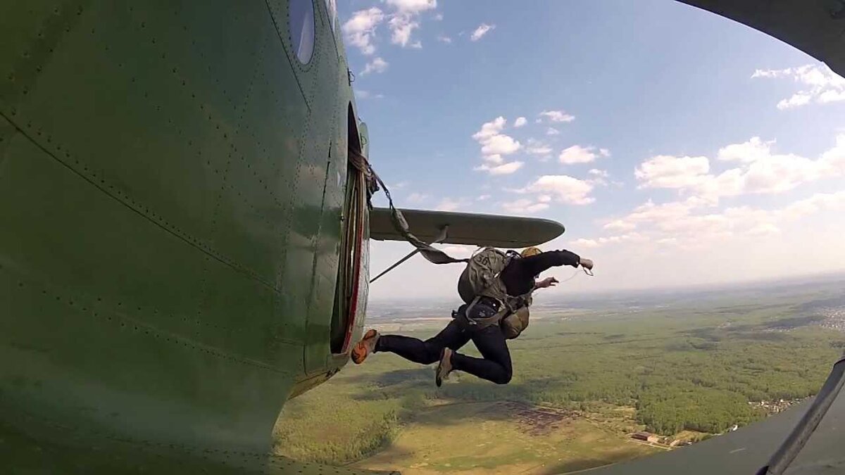 ВДВ прыжки с парашютом с вертолета