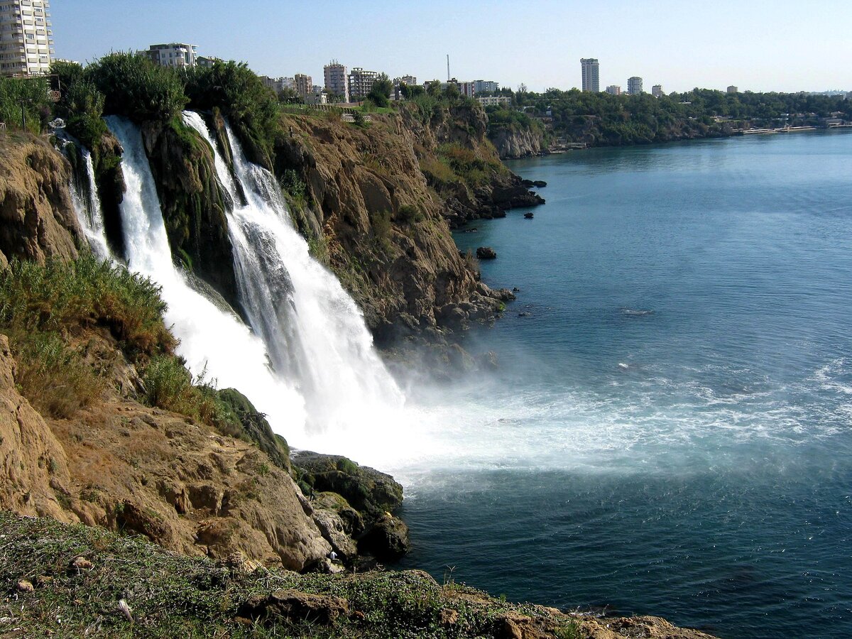 Водопад Дюден, wikipedia.org, Георгий Долгопский, CC BY-SA 3.0