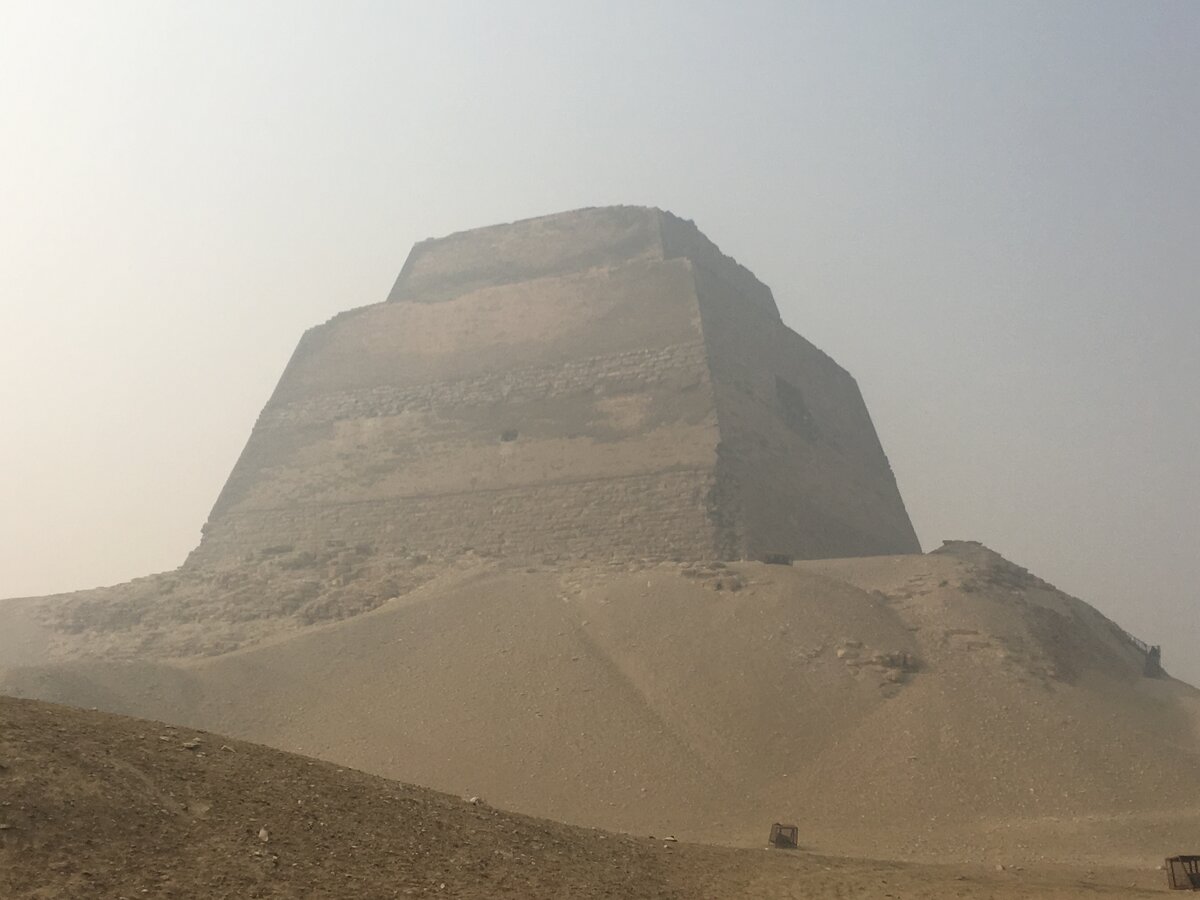 Пирамида Амени Кемау