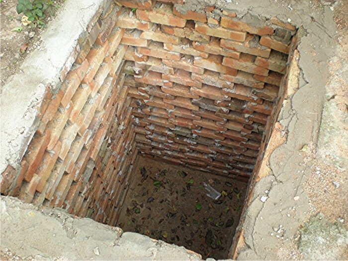 Выгребная яма на участке: 6 этапов монтажа бетонных колец