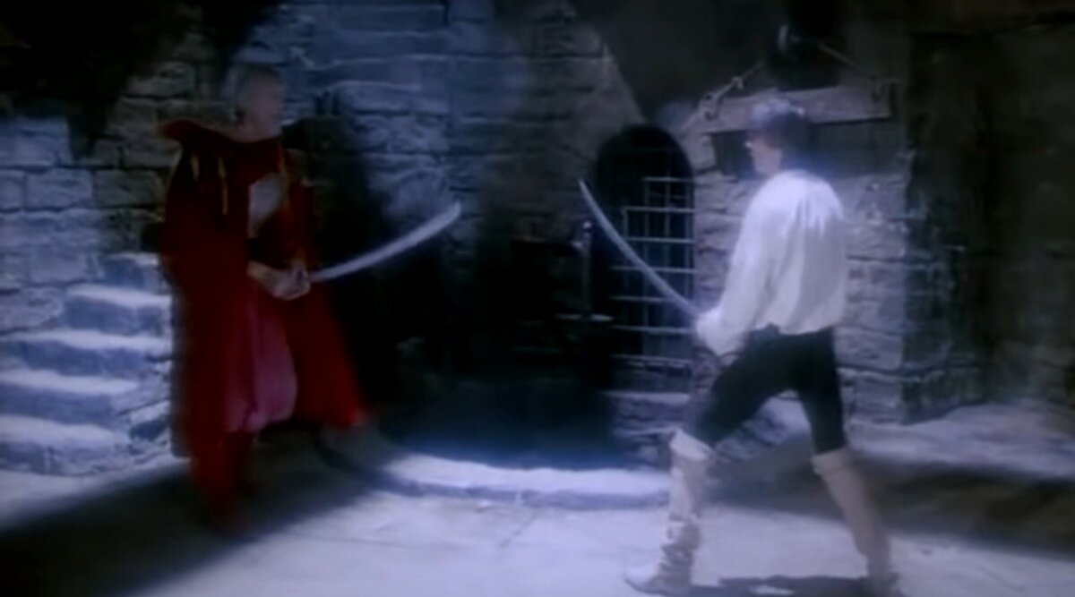 (С)  Danmark Music Group