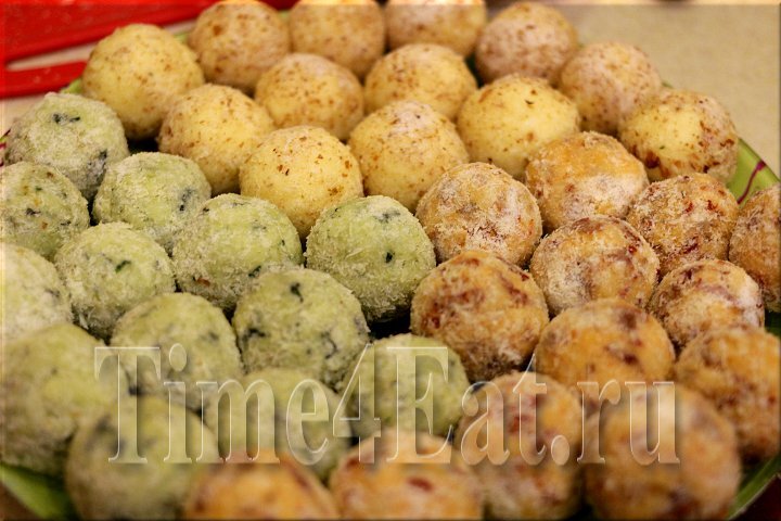 Сырная закуска «Разноцветные шарики» к Новому году — рецепт с фото пошагово