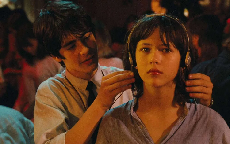 Кадр из фильма "Бум", 1980. Реж. К. Пиното. Софи Марсо в главной роли