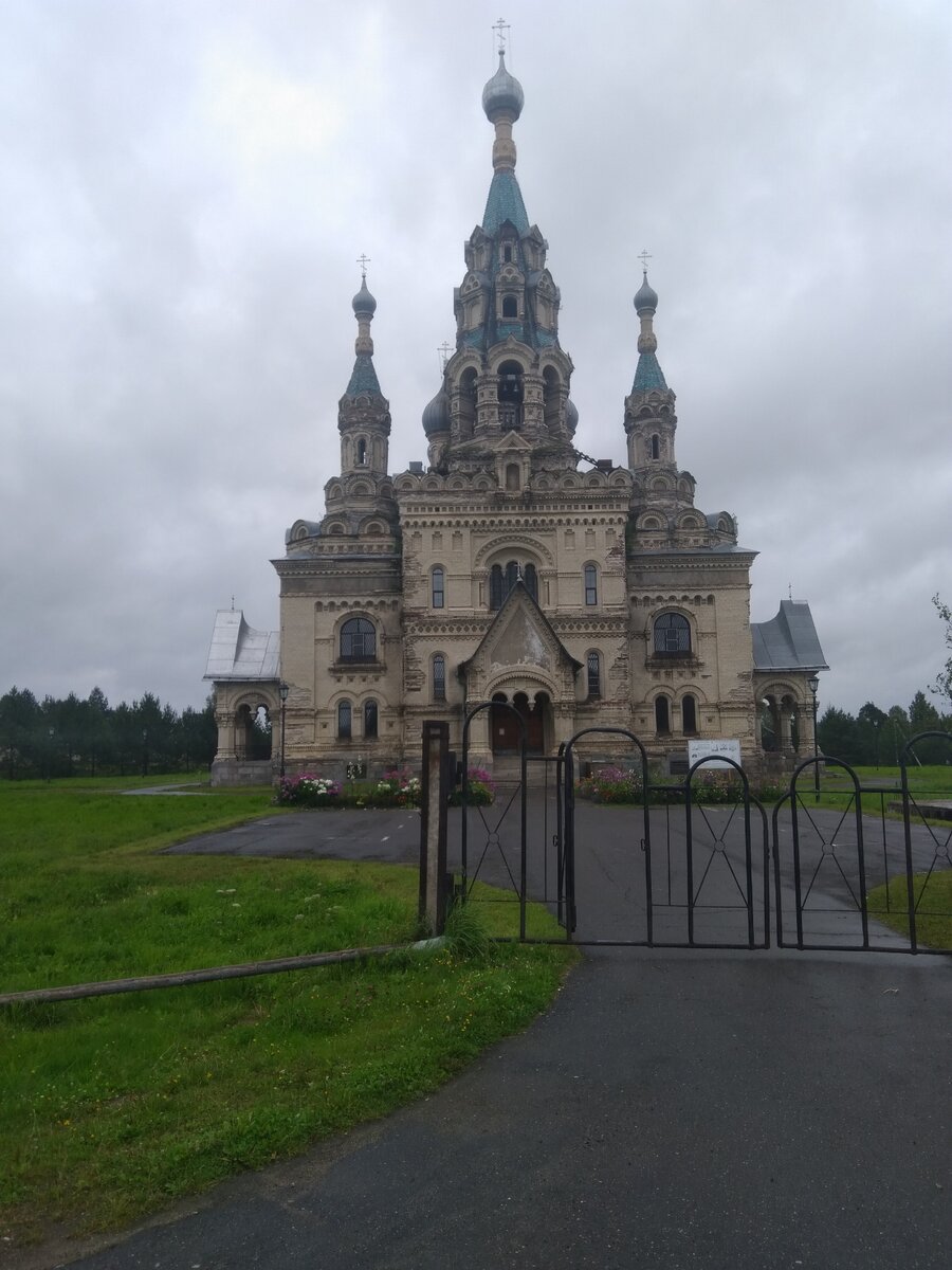 Спасский собор Кукобой кирпичи