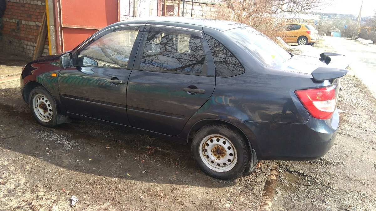 Lada Granta 2012 год.