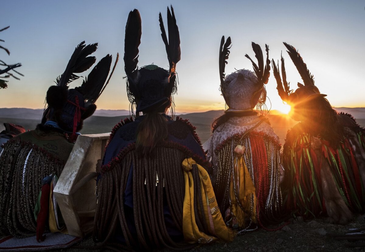 https://www.zakon.kz/4929262-professiya-shaman.html