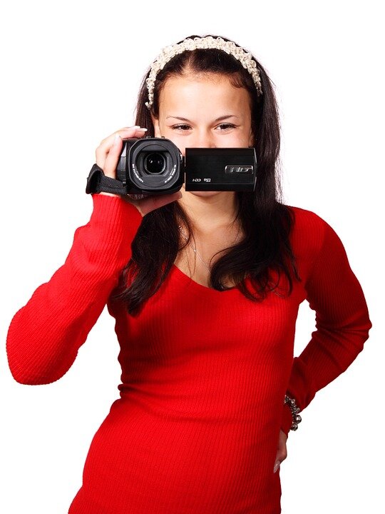 https://pixabay.com/photos/camcorder-camera-digital-equipment-15734/