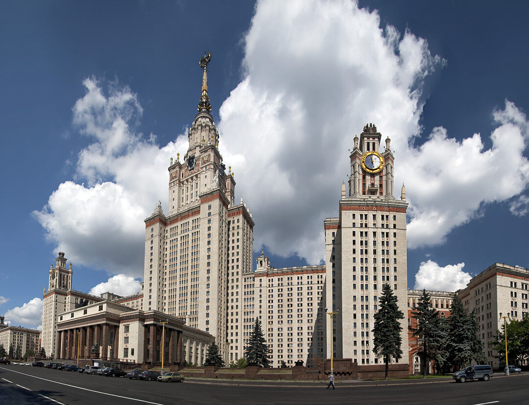 Стиль мгу. Московский университет сталинский Ампир. Сталинский Ампир МГУ. МГУ архитектура здания сталинский Ампир. Здание сталинский Ампир здание МГУ.