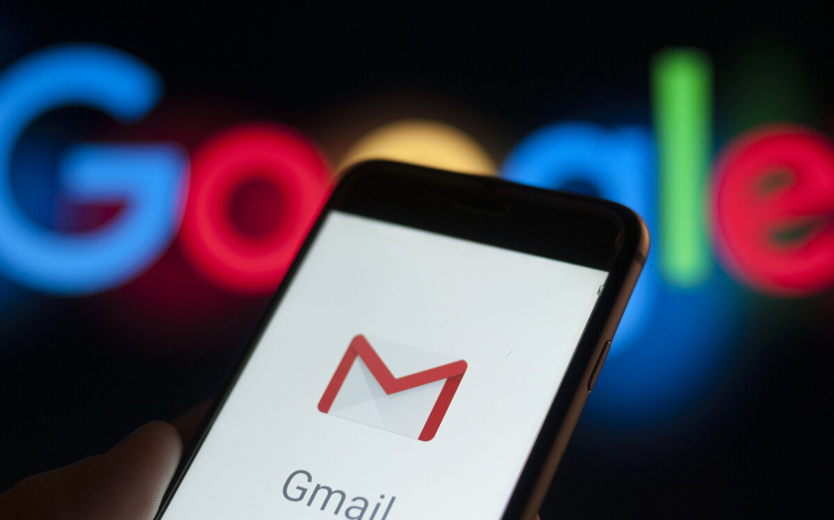 Приложение Gmail в смартфоне. Источник: Яндекс Картинки