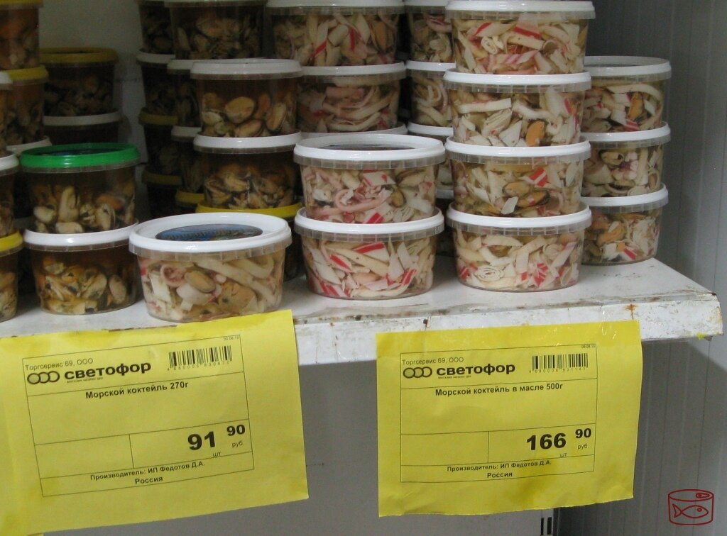 Кажется, что в банках сплошные крабовые палочки, но это не так