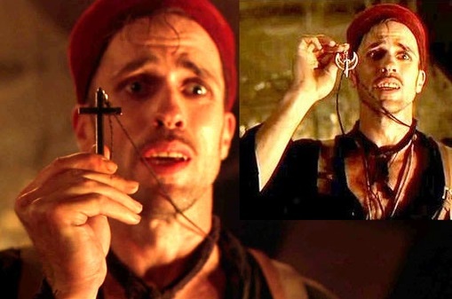 Кадр из фильма Мумия (1999). "Этот не подходит?"