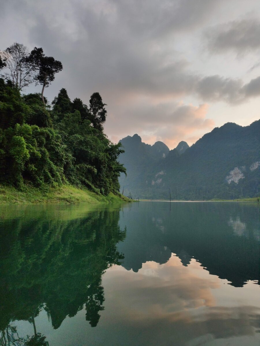Оз. Чео Лан со стороны лагеря ягерей