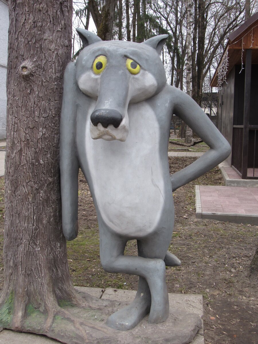 Ты, это... заходи на канал, если что! (Парк Рославля, фото автора).