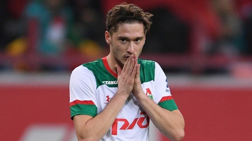 Каталонская «Барселона» в ближайшее трансферное окно намерена приобрести полузащитника московского «Локомотива» Алексея Миранчука. Сделку уже одобрил президент сине-гранатовых Хосеп Мария Бартомеу, сообщает Don Balon. 
Теперь «Барселоне» нужно договориться о личном контракте с Миранчуком, а также согласовать трансфер с «железнодорожниками». 24-летний россиянин может стать первой покупкой действующих чемпионов испанской Примеры перед сезоном-2020/2021. Ожидается, что эта сделка обойдётся каталонскому клуб менее чем в € 20 млн.

