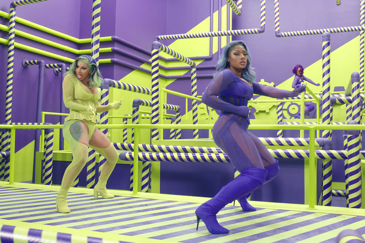 Песня wap. Карди би wap. Cardi b Megan. Карди би и Megan Thee Stallion. Cardi Megan Thee Stallion