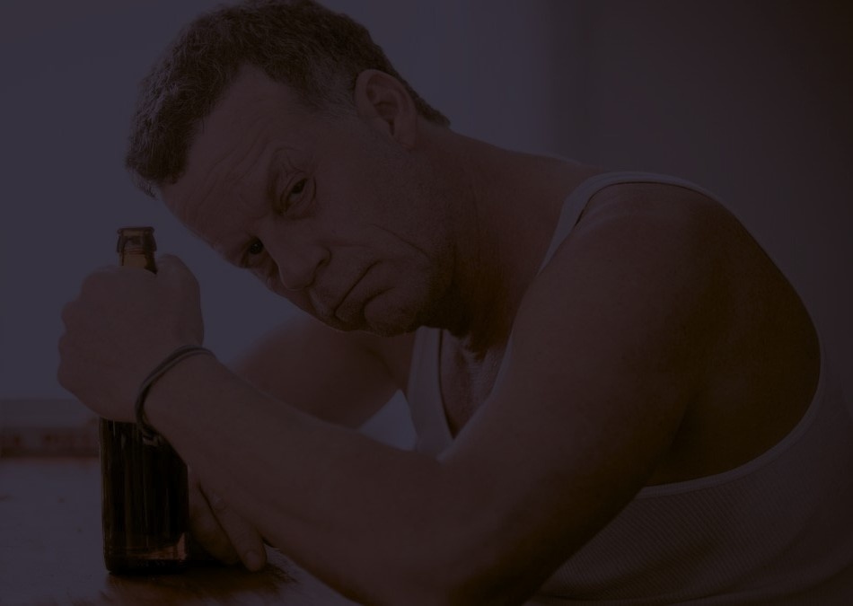 Мужчина-алкоголик - настоящая трагедия для семьи!