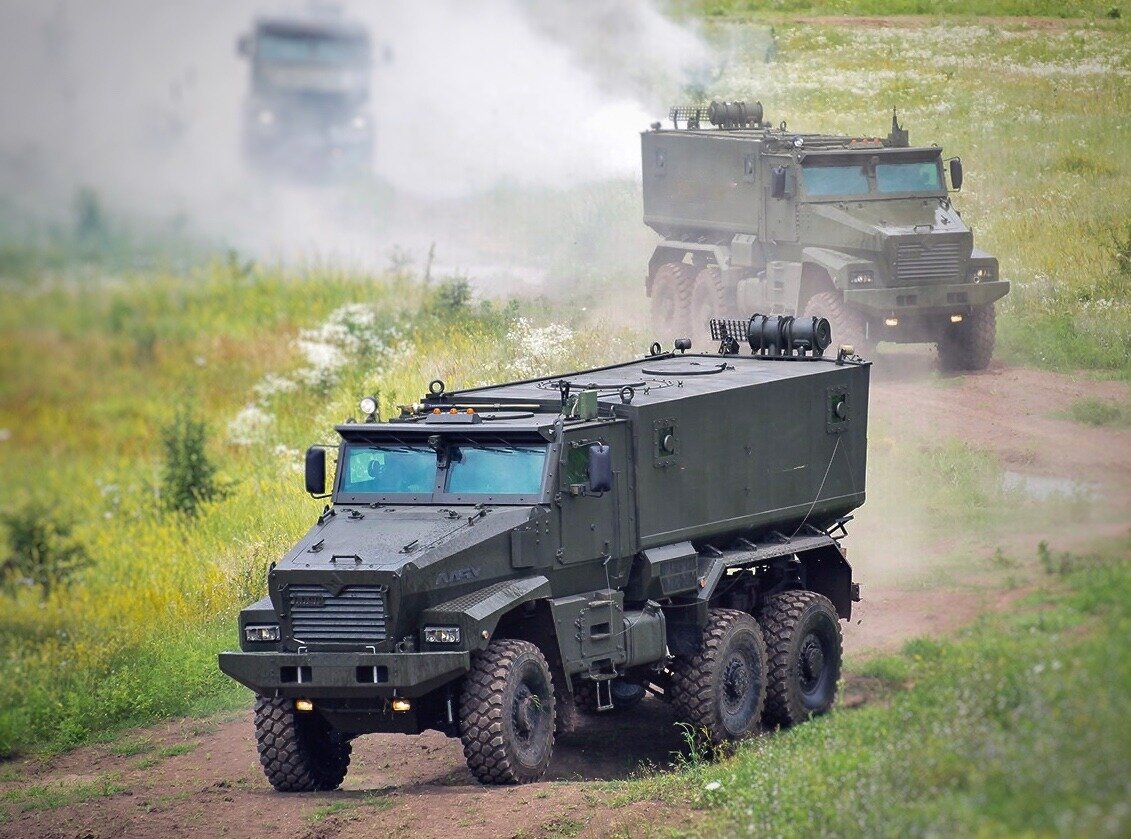 Военный автомобиль тайфун фото "Тайфун-У". Бронеавтомобили унифицированного семейства на вооружении РФ Милитари