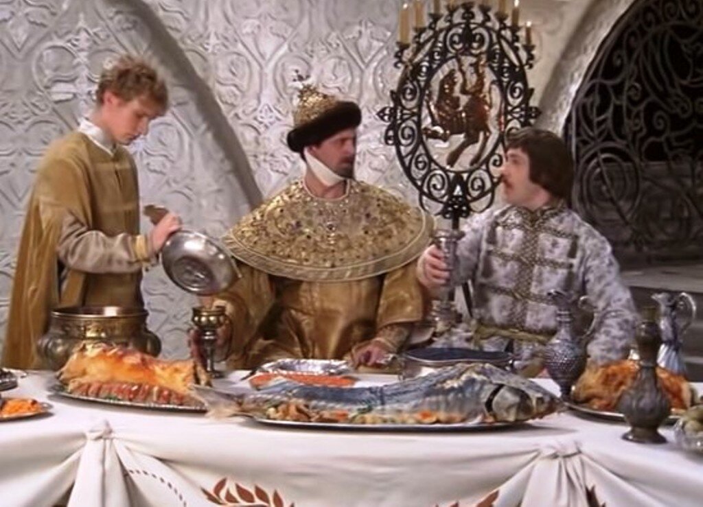 Кадры из фильма "Иван Васильевич меняет профессию".