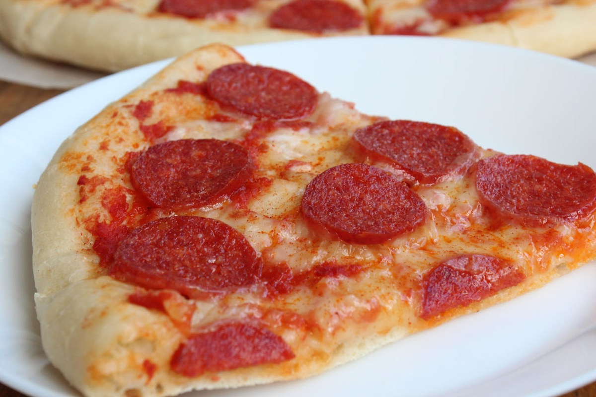 Американская пицца: Детройтский рецепт и технология приготовления – Пицца Школа
